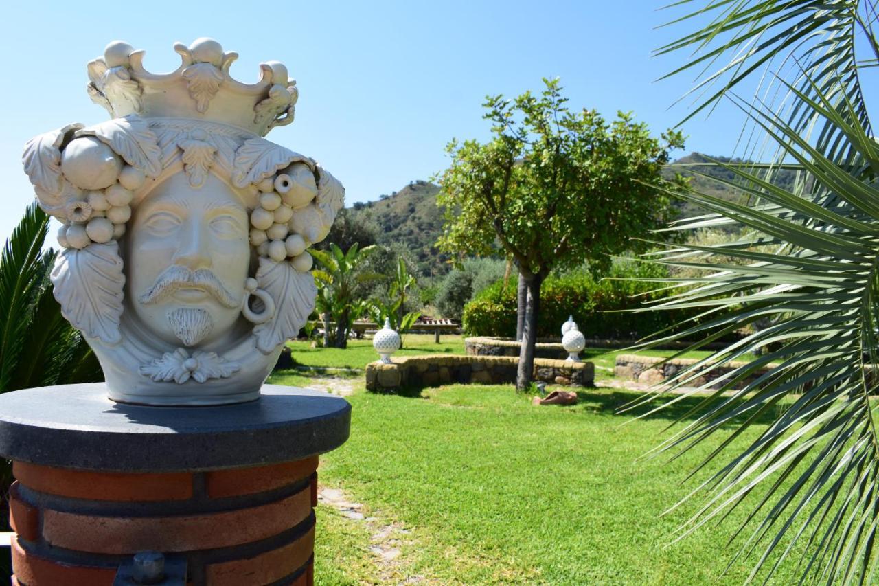 Taormina Villa Ibiscus Alcantara Gaggi Exterior photo