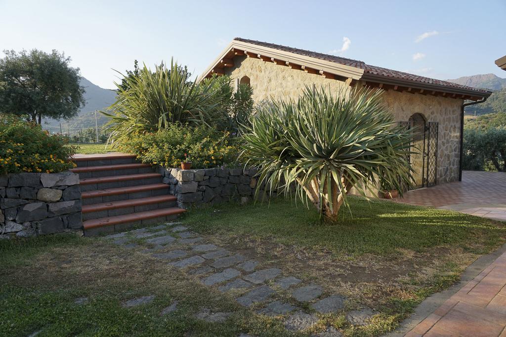 Taormina Villa Ibiscus Alcantara Gaggi Exterior photo